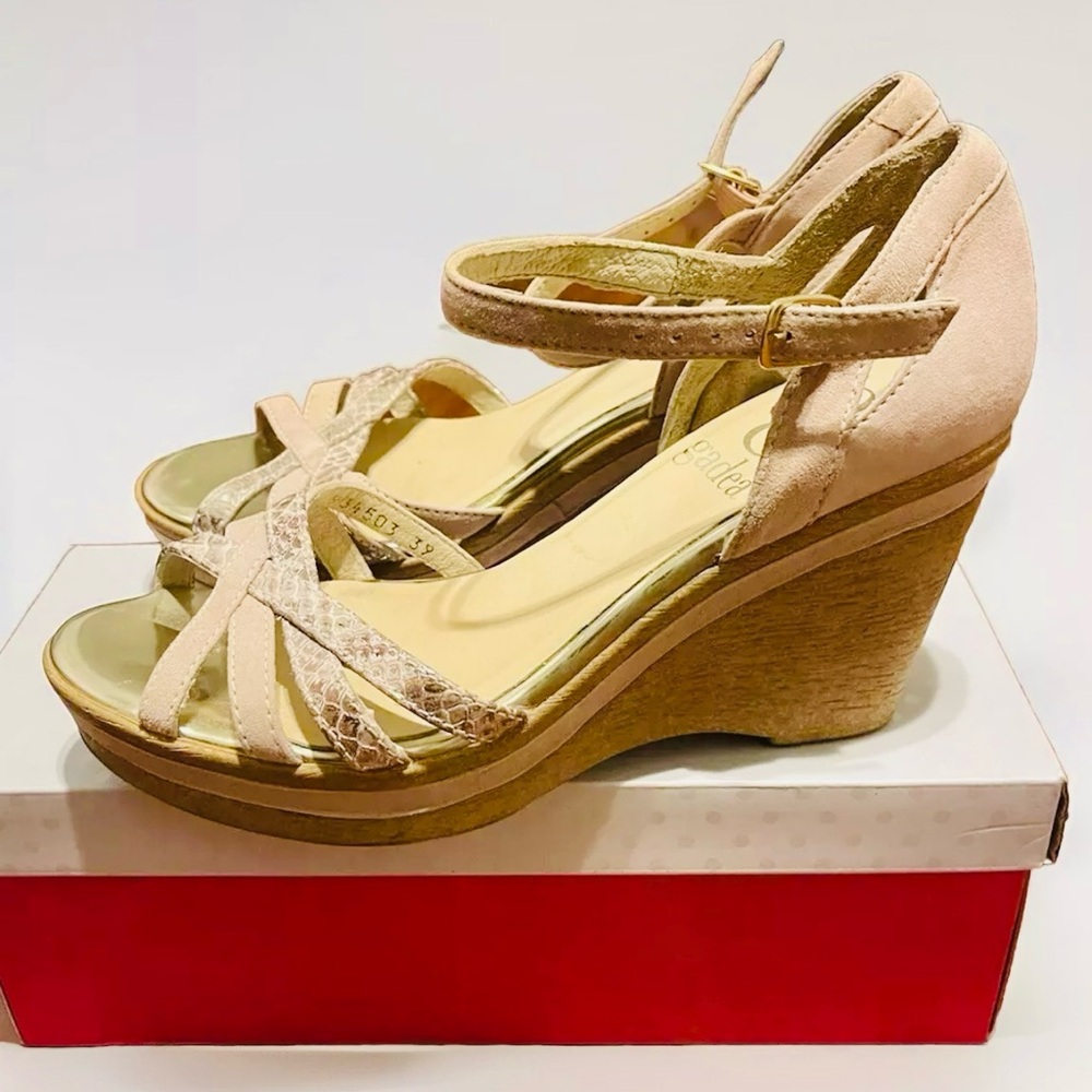 Sandals Women Platform Gadea Pink/Silver Size 8,5 US- New!